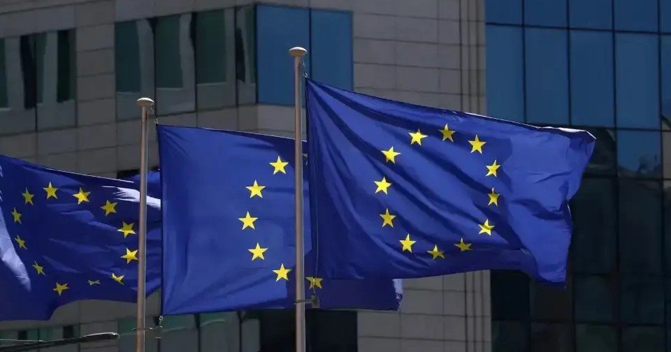 European Shares Flat as Bond Selloff Weighs; Energy Stocks Rise