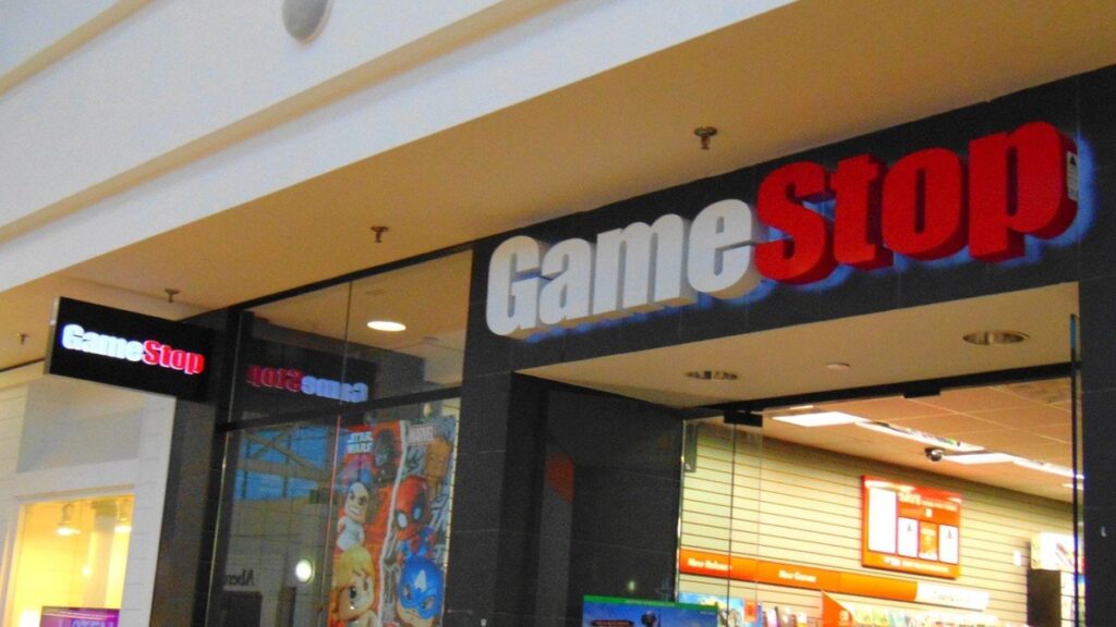 GameStop Returns to Profit: Insider Buys Ignite Valuation Fight