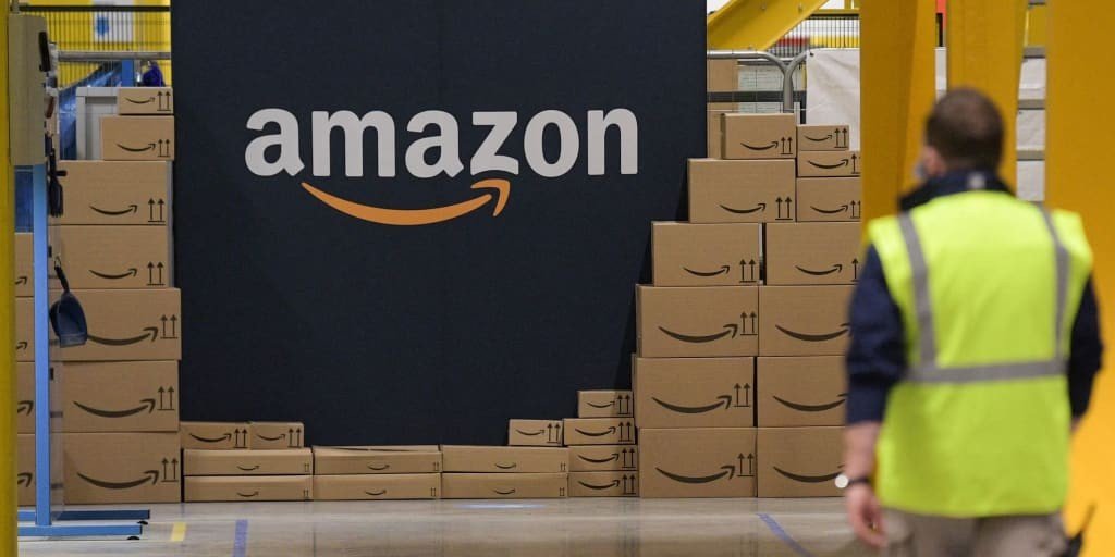 S&P 500 Earnings Deluge: Big Tech's Test as Market Confidence Cracks